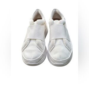UGG Neutra Slip On Sneakers Cream Mesh Elastic Strap Comfort Shoes Size 6